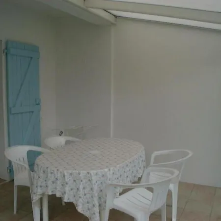 Maison Barbatre, 3 Pieces, 5 Personnes - Fr-1-537-38